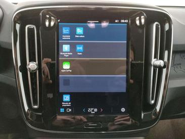 Volvo C40 Recharge Core — photo 15