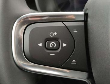 Volvo C40 Recharge Core — photo 20