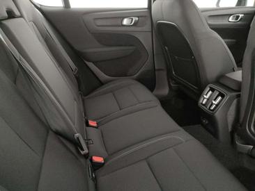 Volvo C40 Recharge Core — photo 10