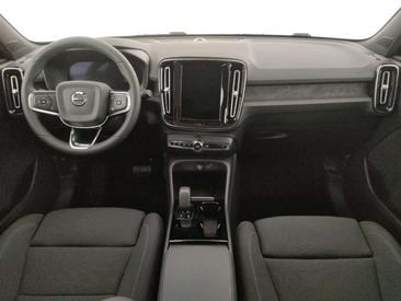 Volvo C40 Recharge Core — photo 12