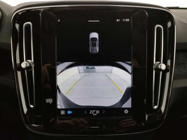 Volvo C40 Recharge Core — photo 16