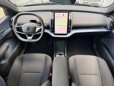 Volvo EX30 Twin Motor — photo 11