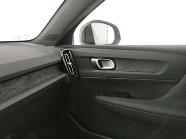 Volvo C40 Recharge Core — photo 22