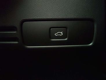 Volvo C40 Recharge Core — photo 26