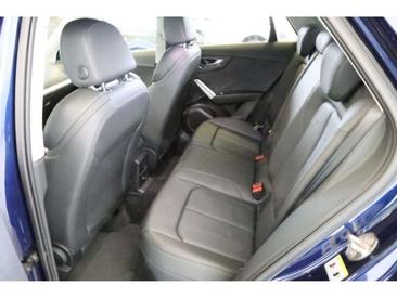 Audi Q2 S Line — photo 6