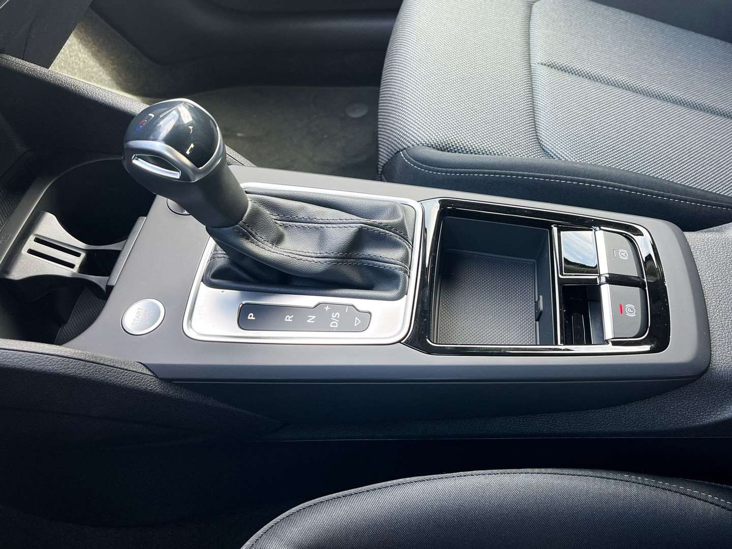 Audi Q2 S Line 35 TFSI - 2026 - Joinsteer - #11