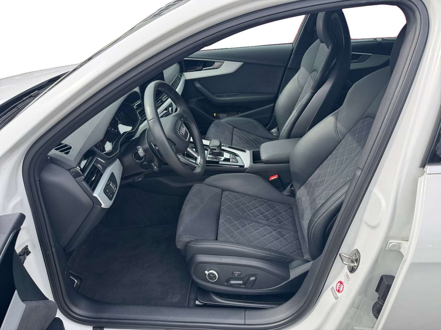 Audi A4 S Line 40 TDI - 2023 - Joinsteer - #4