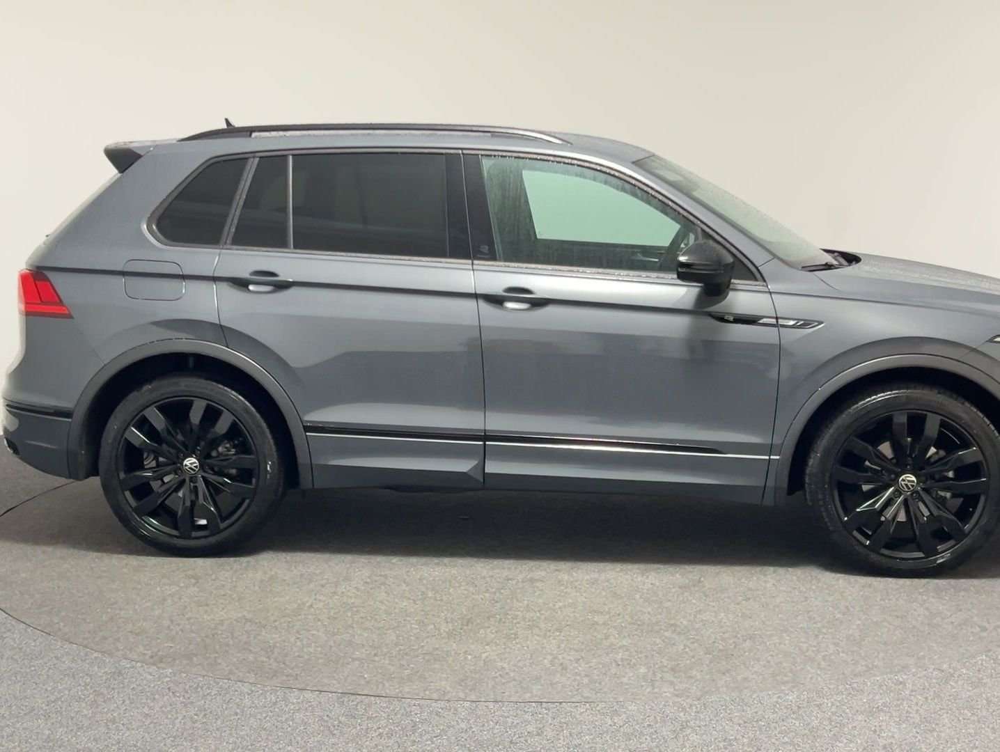Volkswagen TIGUAN R-Line - 2023 - Joinsteer - #3