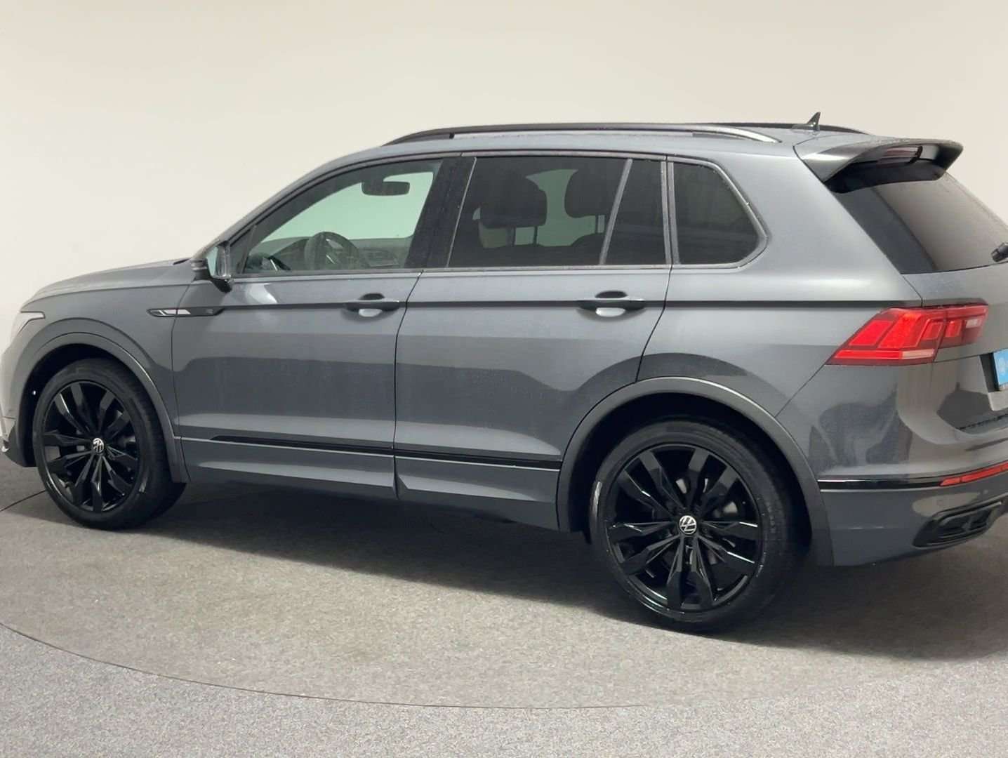 Volkswagen TIGUAN R-Line - 2023 - Joinsteer - #5