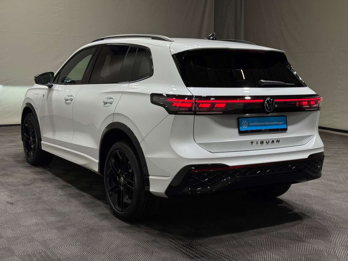 Volkswagen TIGUAN EHybrid R-Line - 2024 - Joinsteer - #4