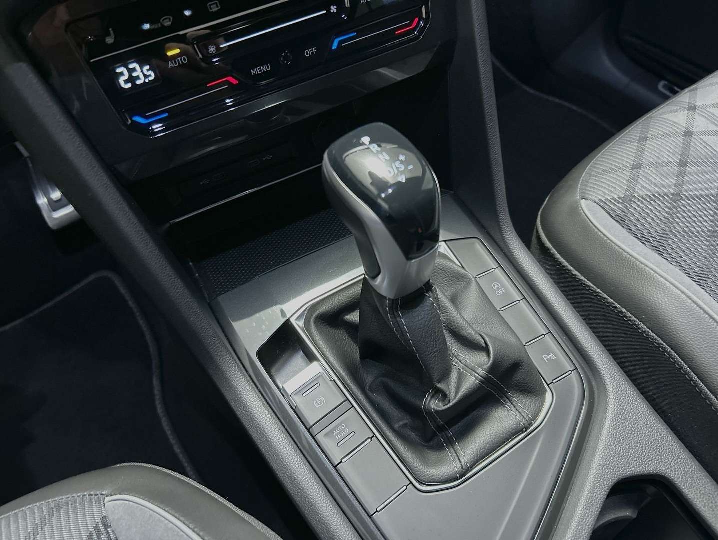 Volkswagen TIGUAN R-Line - 2023 - Joinsteer - #17