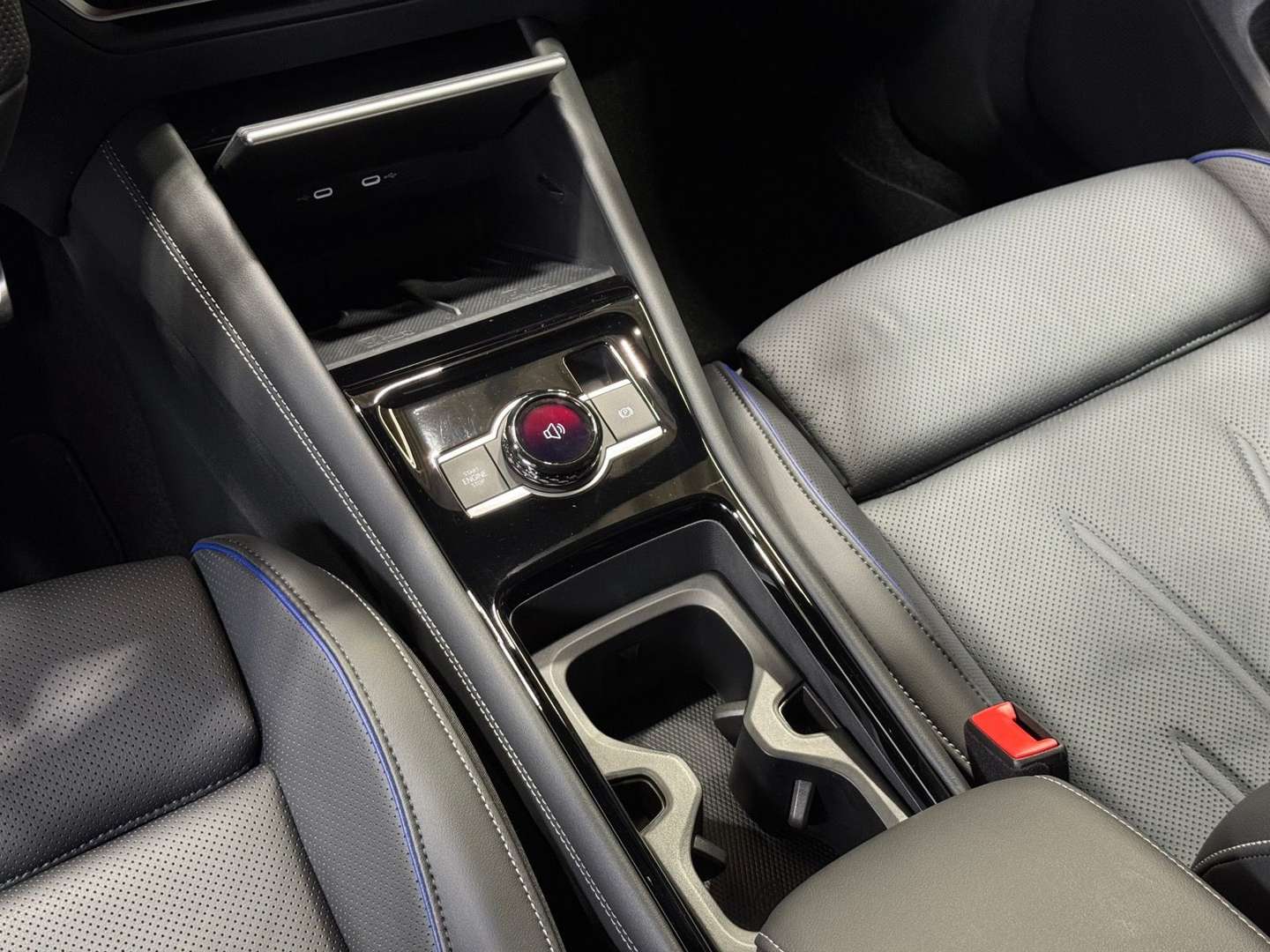 Volkswagen TIGUAN EHybrid R-Line - 2024 - Joinsteer - #11