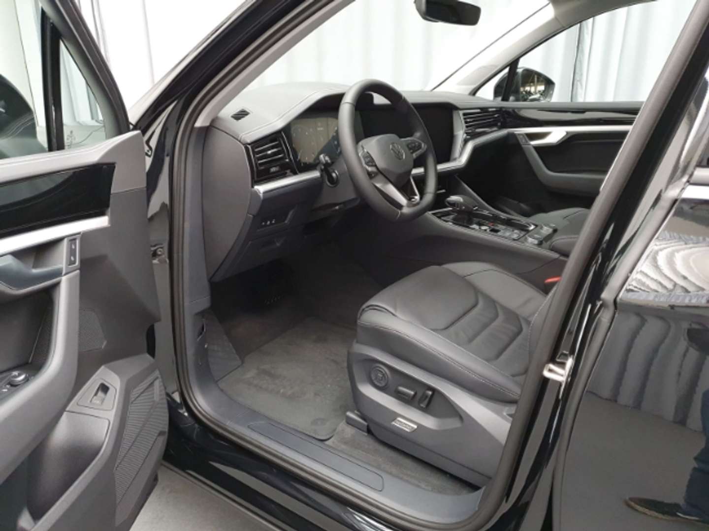 Volkswagen Touareg TDI 4Motion Final Edition - 2026 - Joinsteer - #6