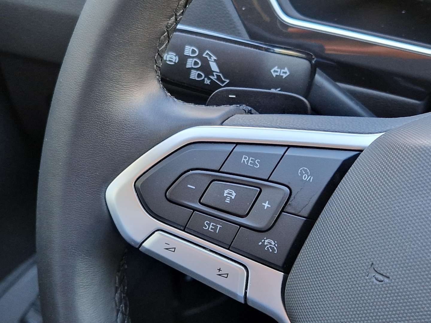 Volkswagen TIGUAN TDI Elegance 4Motion - 2021 - Joinsteer - #9