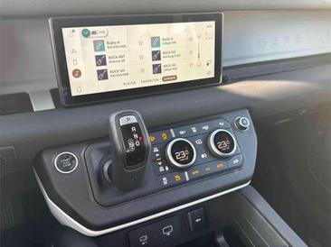 Land Rover Defender 110 KAT ACC AHK PANO STHZ 2.0 TD Sd4 — photo 19
