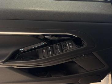 Land Rover Range Rover Evoque P200 R-Dyn. HSE Black Pack 21 — photo 11