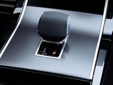 Land Rover Range Rover Evoque Dynamic HSE P270e — photo 11