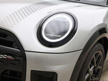 Mini Cabrio JCW Cooper — photo 17