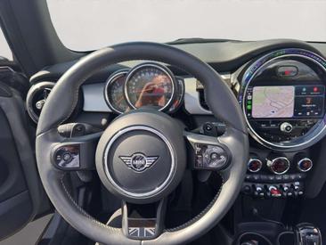 Mini Cabrio COOPER S — photo 11