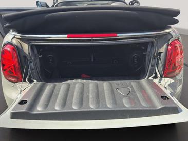 Mini Cabrio COOPER S — photo 17