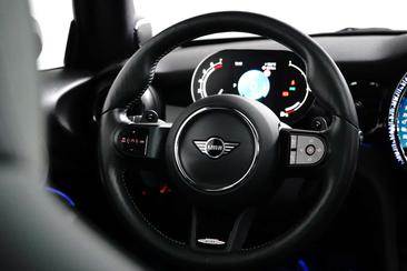 Mini Hatch Cooper S — photo 9