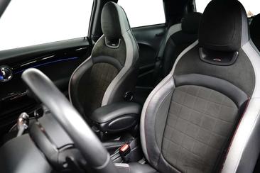 Mini Hatch Cooper S — photo 17