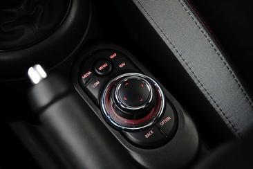 Mini Hatch Cooper S — photo 28