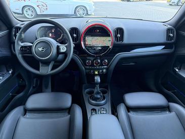 Mini Countryman COOPER SE — photo 2