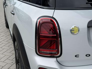 Mini Countryman COOPER SE — photo 20