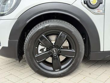 Mini Countryman COOPER SE — photo 22