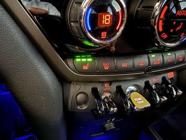 Mini Countryman COOPER SE — photo 11