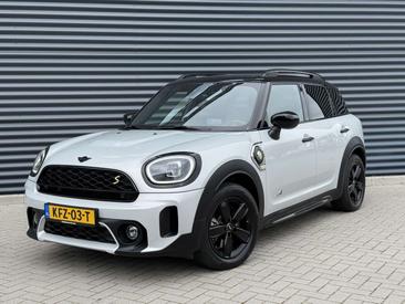 Mini Countryman COOPER SE — photo 35
