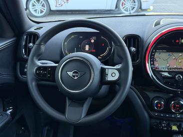 Mini Countryman COOPER SE — photo 20