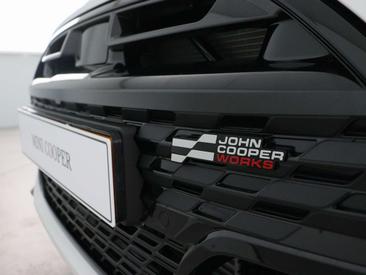 Mini Cabrio JCW Cooper — photo 29