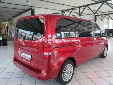 Mercedes V 220 220 — photo 3