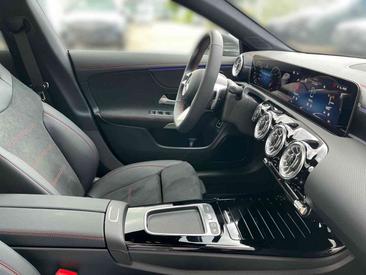 Mercedes CLA Shooting Break 180 AMG Line — photo 9