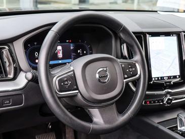 Volvo XC60 B4 Core — photo 9