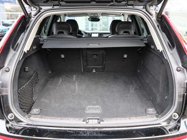 Volvo XC60 B4 Core — photo 10