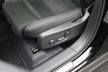 Volvo XC40 B4 Plus — photo 22