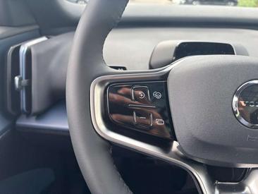 Volvo EX30 Twin Motor — photo 10