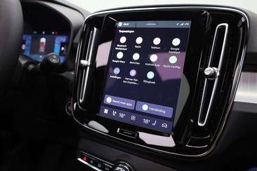 Volvo XC40 B4 Plus — photo 29