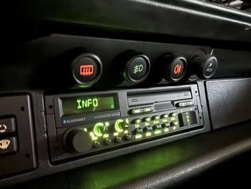 Porsche 993 Targa — photo 16