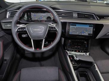 Audi Q8 E-tron Sportback S Line 55 — photo 2