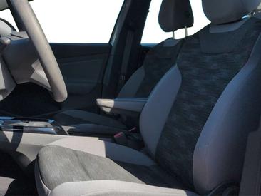 Volkswagen ID.4 Pure — photo 10
