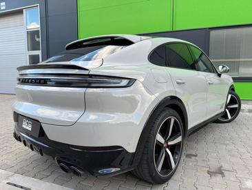 Porsche Cayenne III GTS — photo 7