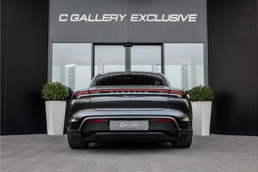 Porsche Taycan — photo 6