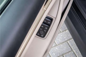 Porsche Taycan — photo 25