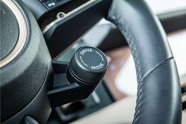 Porsche Taycan — photo 28