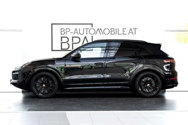 Porsche Cayenne III Turbo S E-Hybrid — photo 4