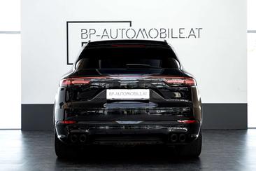Porsche Cayenne III Turbo S E-Hybrid — photo 8